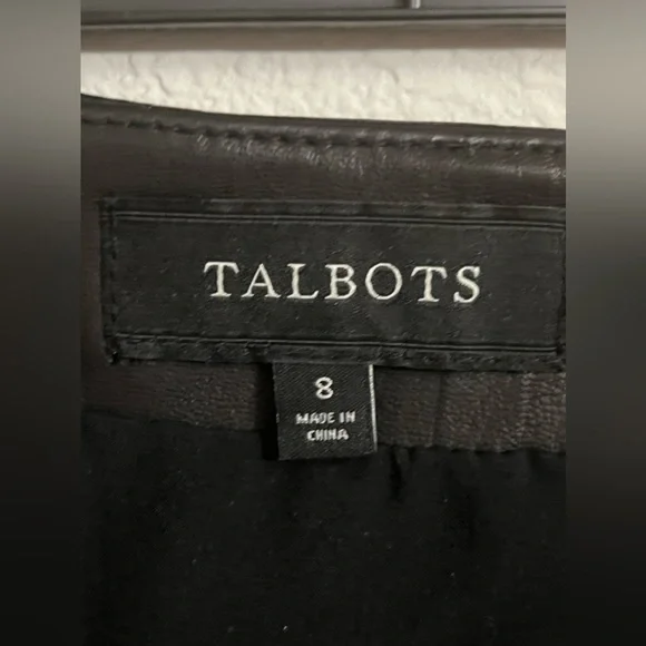 TALBOTS Black Luxe Genuine Leather Pencil Skirt Size 8 EUC (Worn Once) - Picture 6 of 9